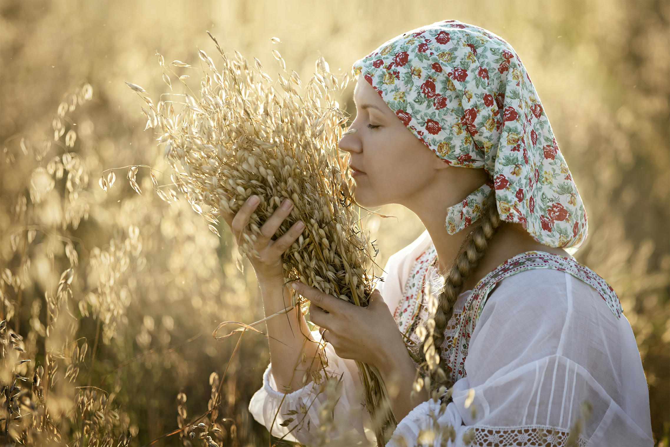 Photo Women in Slavic costumes in Weihai